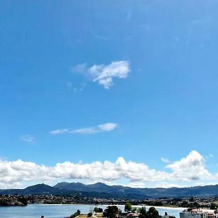 Holibai, Bela Arnela, Apto Luminoso Con Encantadoras Vistas Al Mar * Baiona